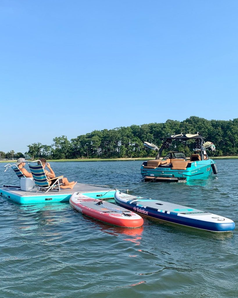 adventure boat rental huntington bay